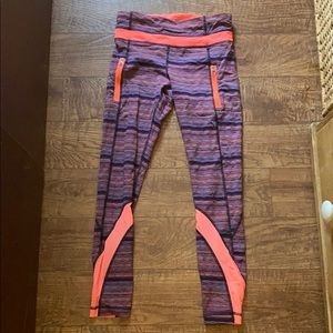 Lululemon 7/8 tights with side zip pockets